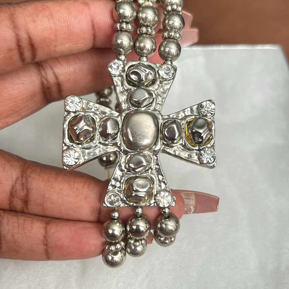 Silver Cross. Bracelet - Picture 2 of 2